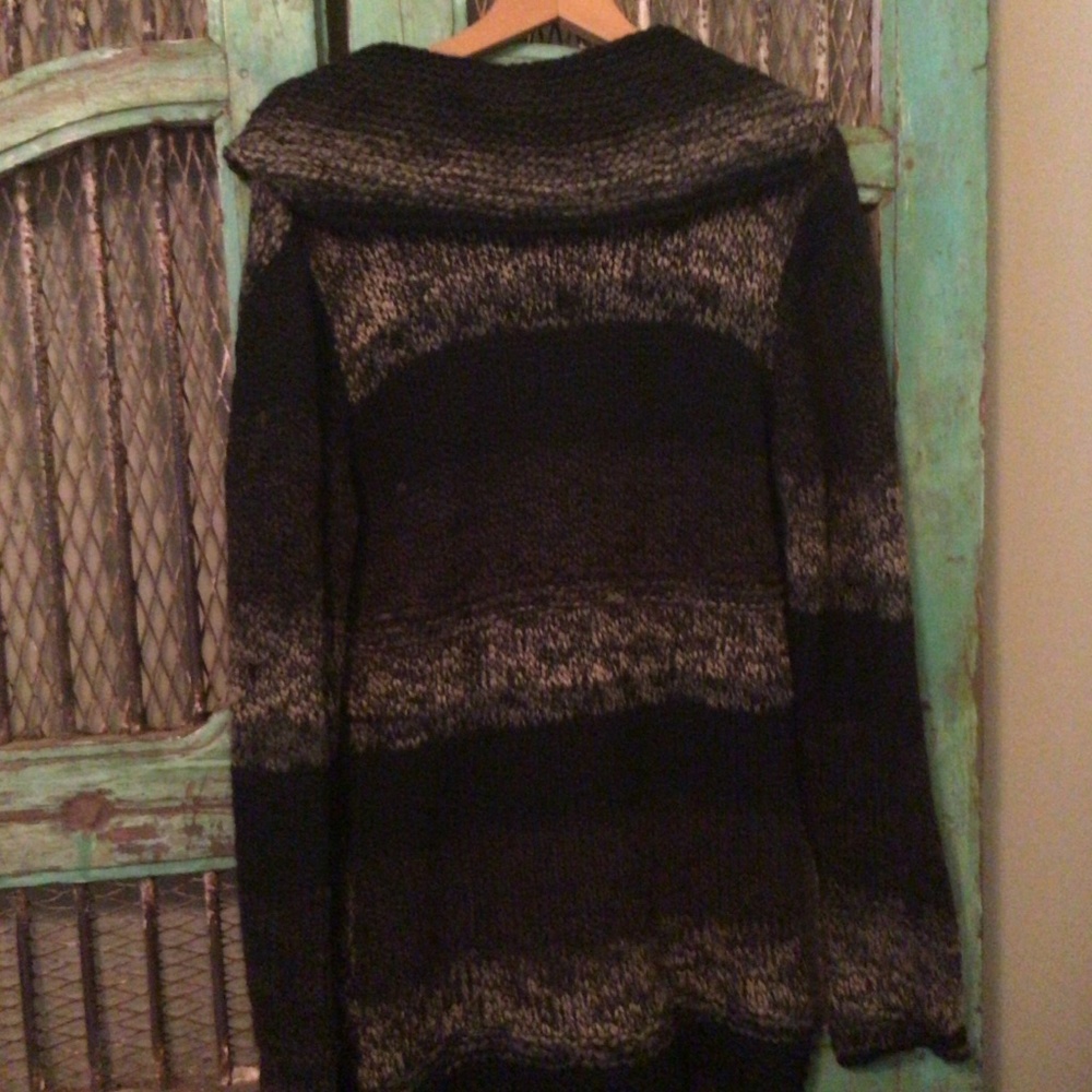 Beretti Sweater - Picture 5 of 5